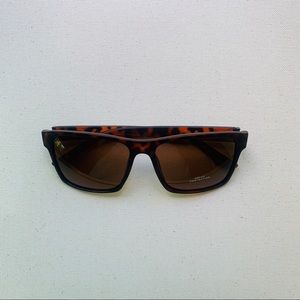 ‘Vic’ sunglasses in WILDE🐅